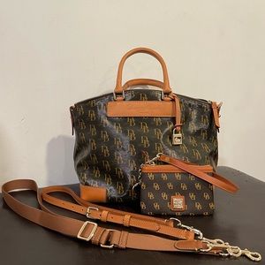 Dooney & Bourke Purse